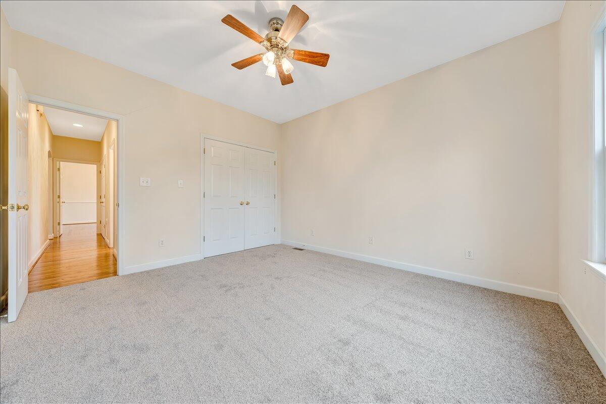 3209 Colonial AVE SW