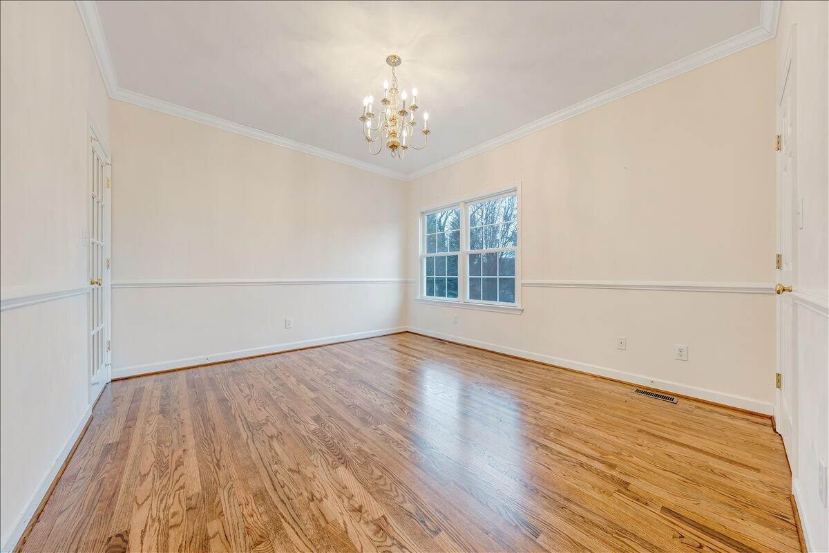 3209 Colonial AVE SW