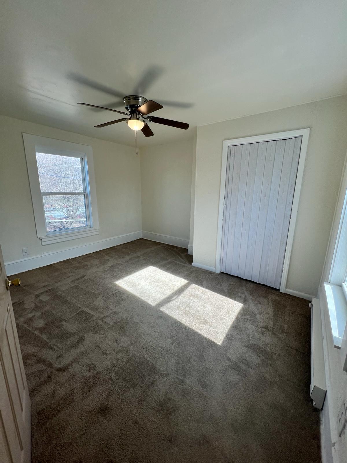 1021 Tazewell AVE SE