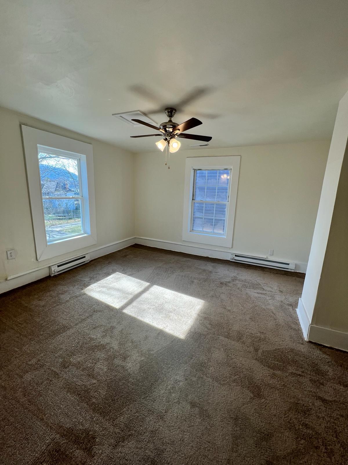 1021 Tazewell AVE SE