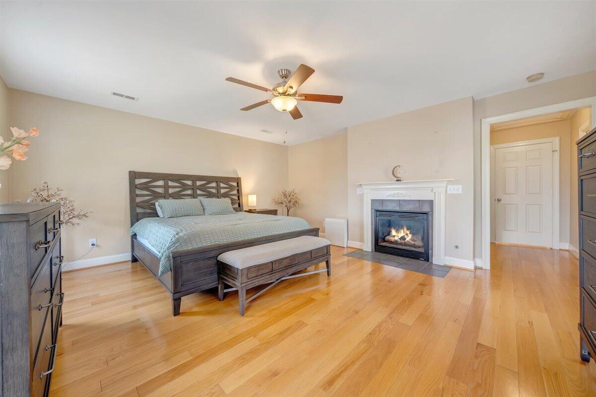 5664 Longridge DR