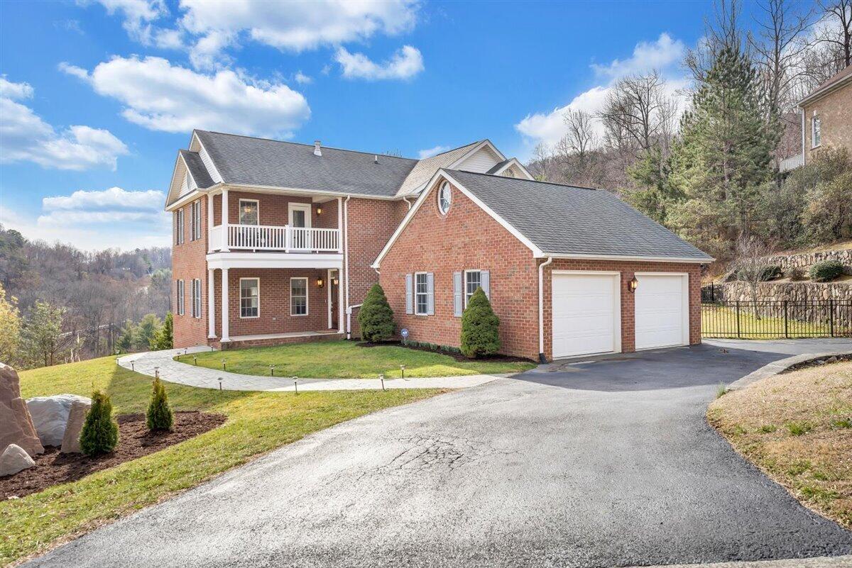 5664 Longridge DR