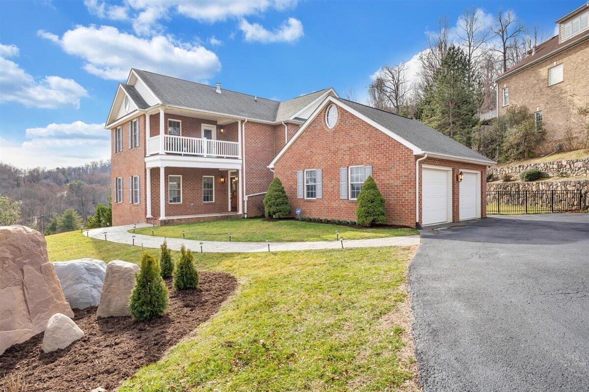 5664 Longridge DR
