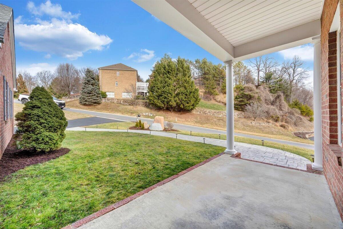 5664 Longridge DR