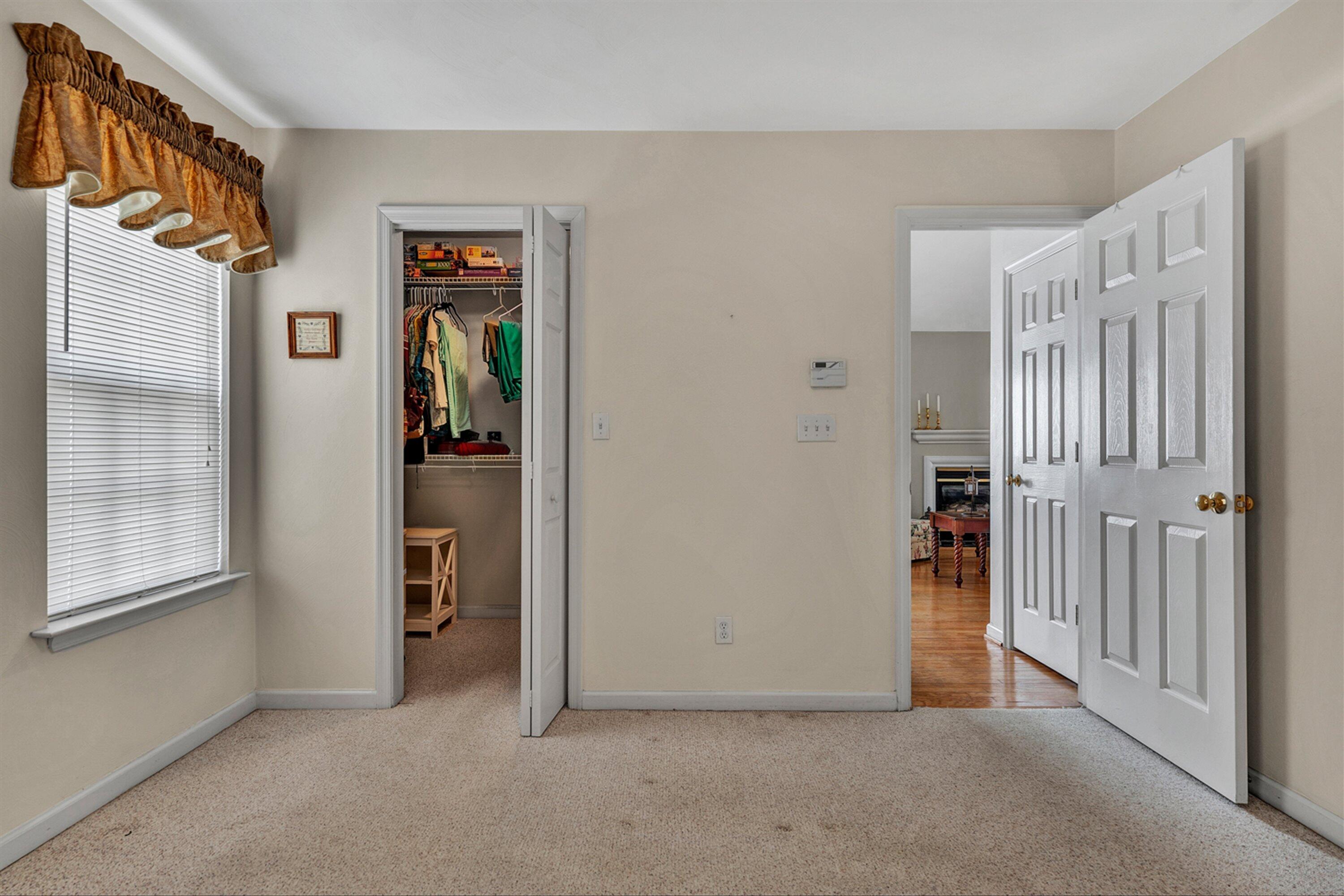 3113 Winterberry Square