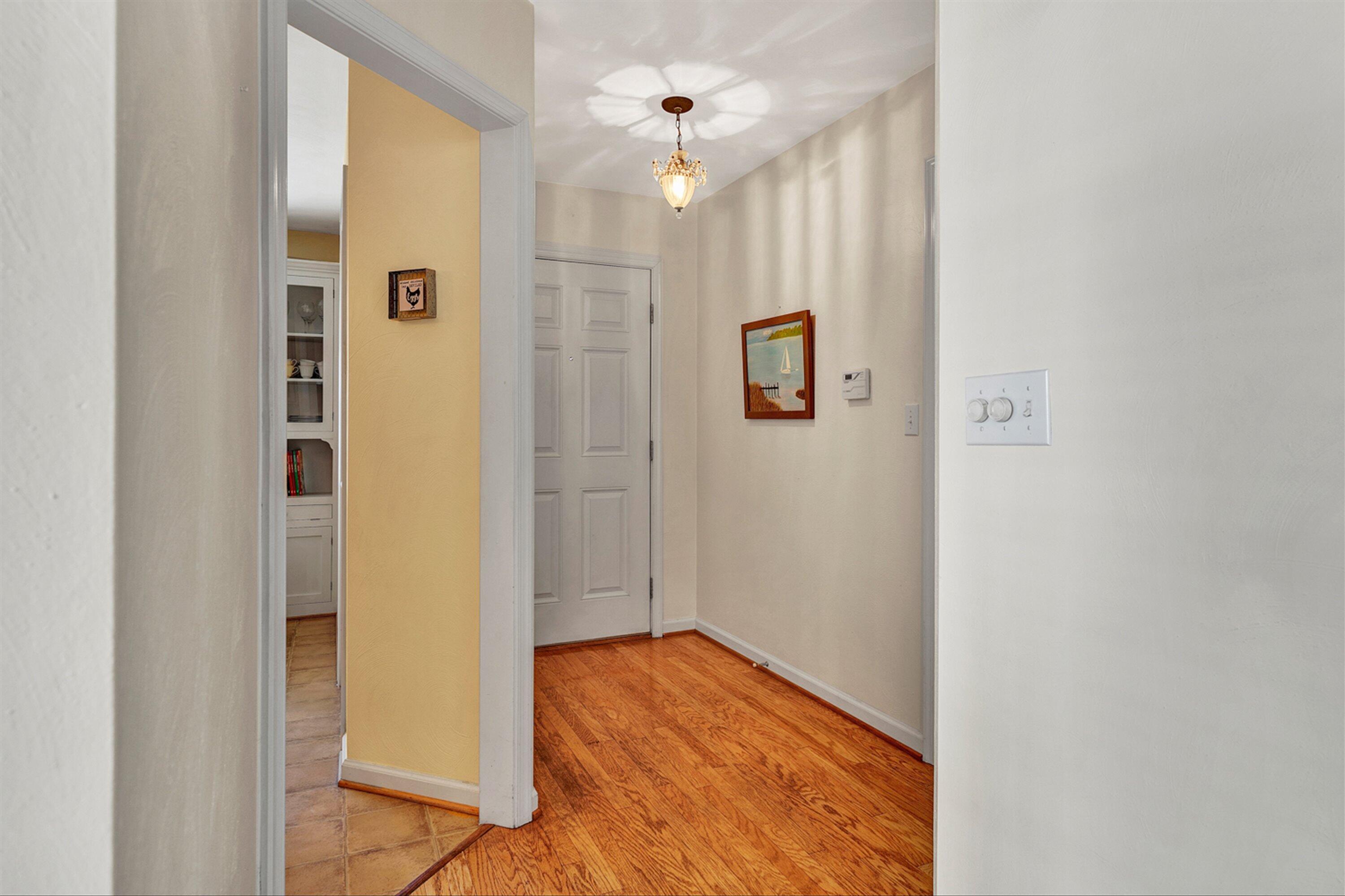 3113 Winterberry Square