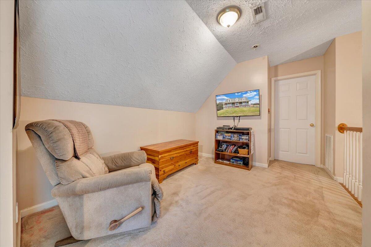 51 Fox Run RD