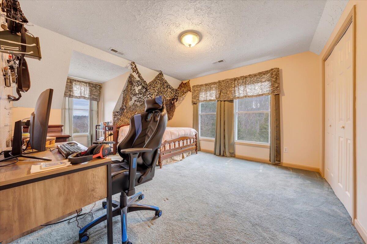 51 Fox Run RD