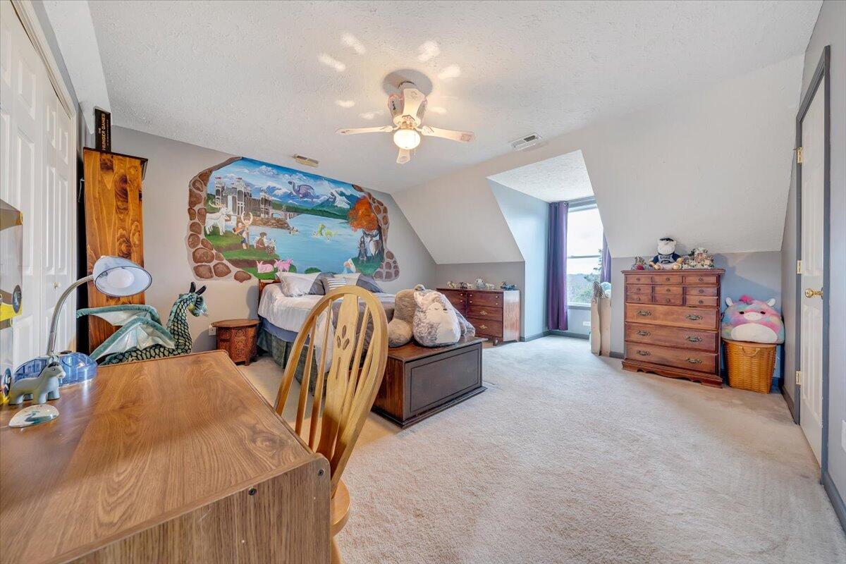 51 Fox Run RD
