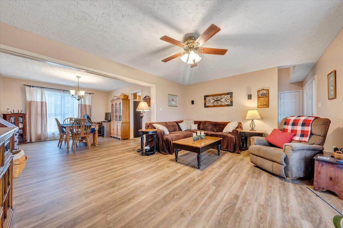 51 Fox Run RD