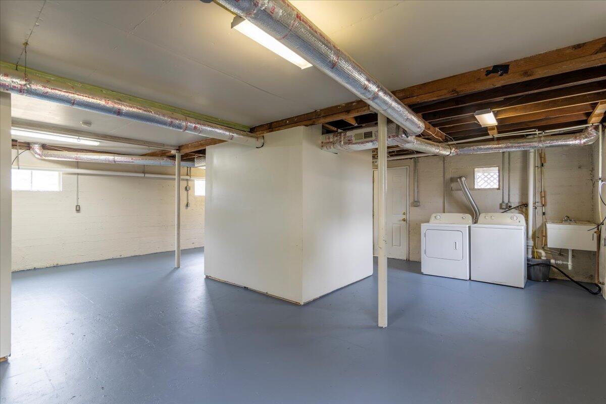 614 & 600 North Mill RD