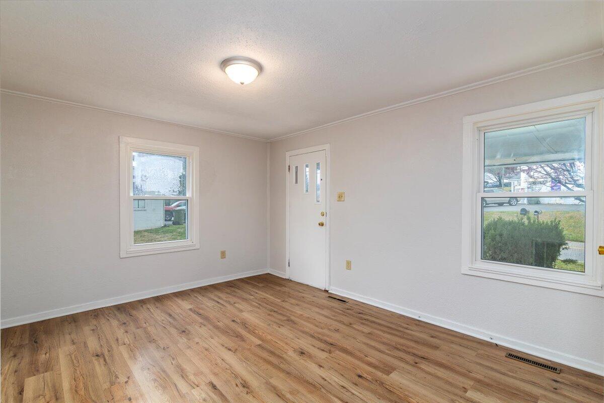 614 & 600 North Mill RD