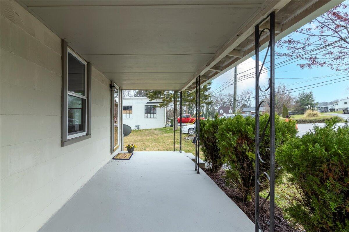 614 & 600 North Mill RD