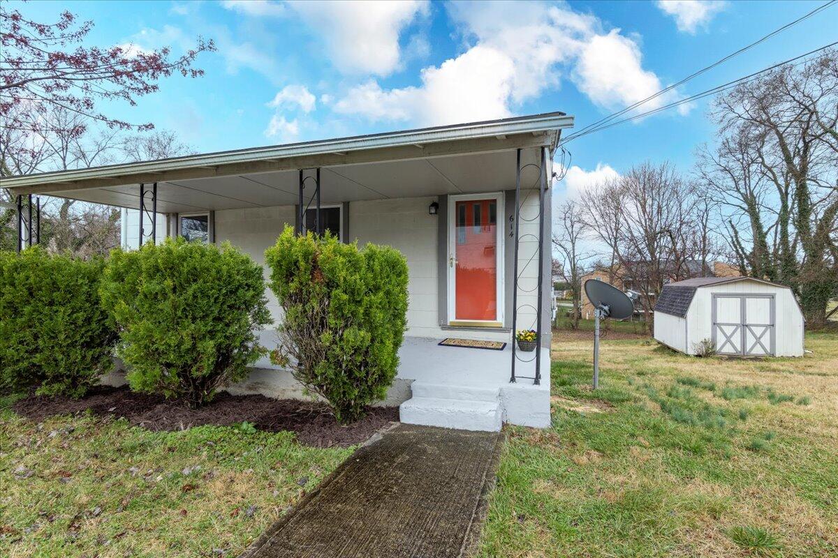 614 & 600 North Mill RD