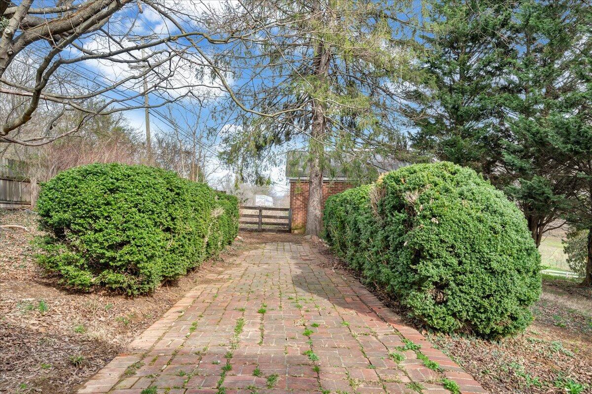 4800 West Main ST