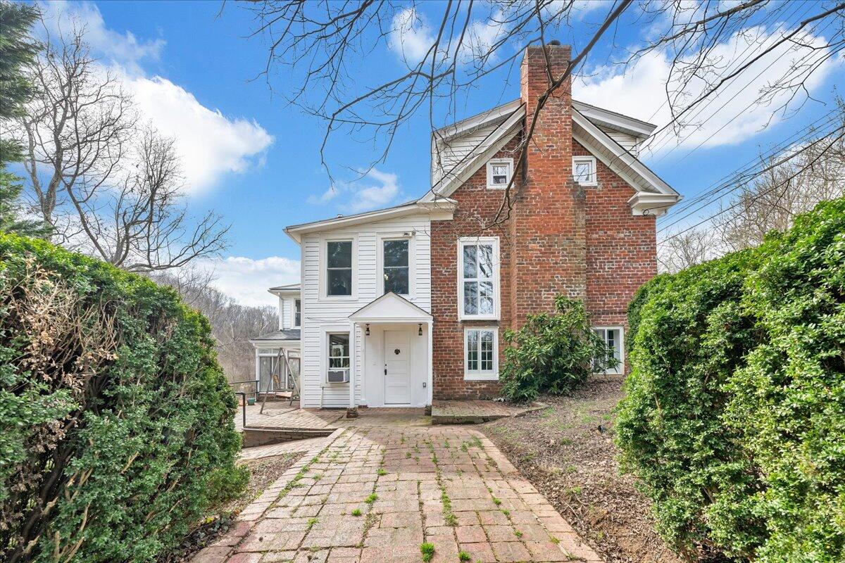 4800 West Main ST