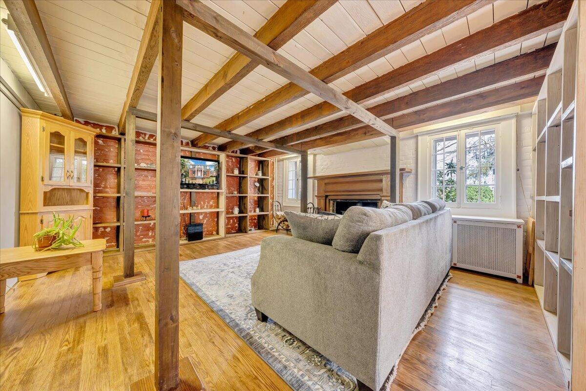 4800 West Main ST