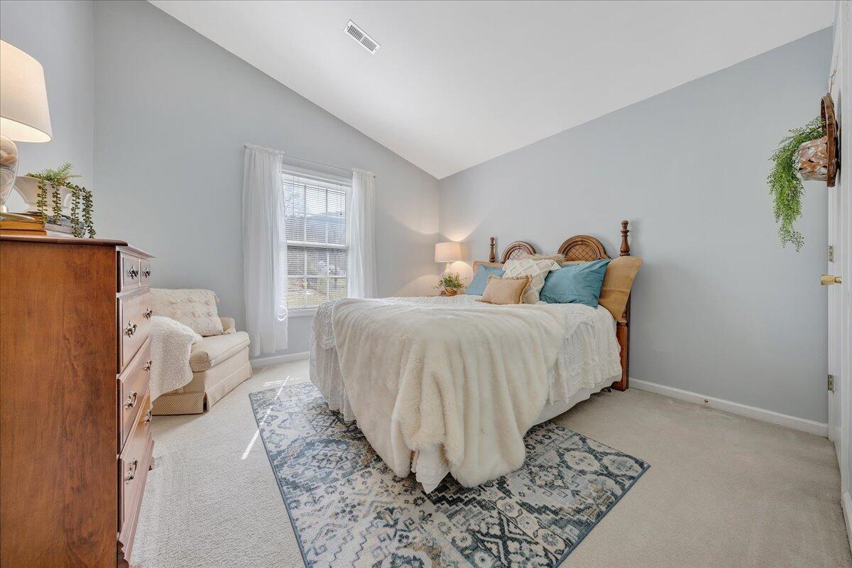 1415 Eanes RD SE