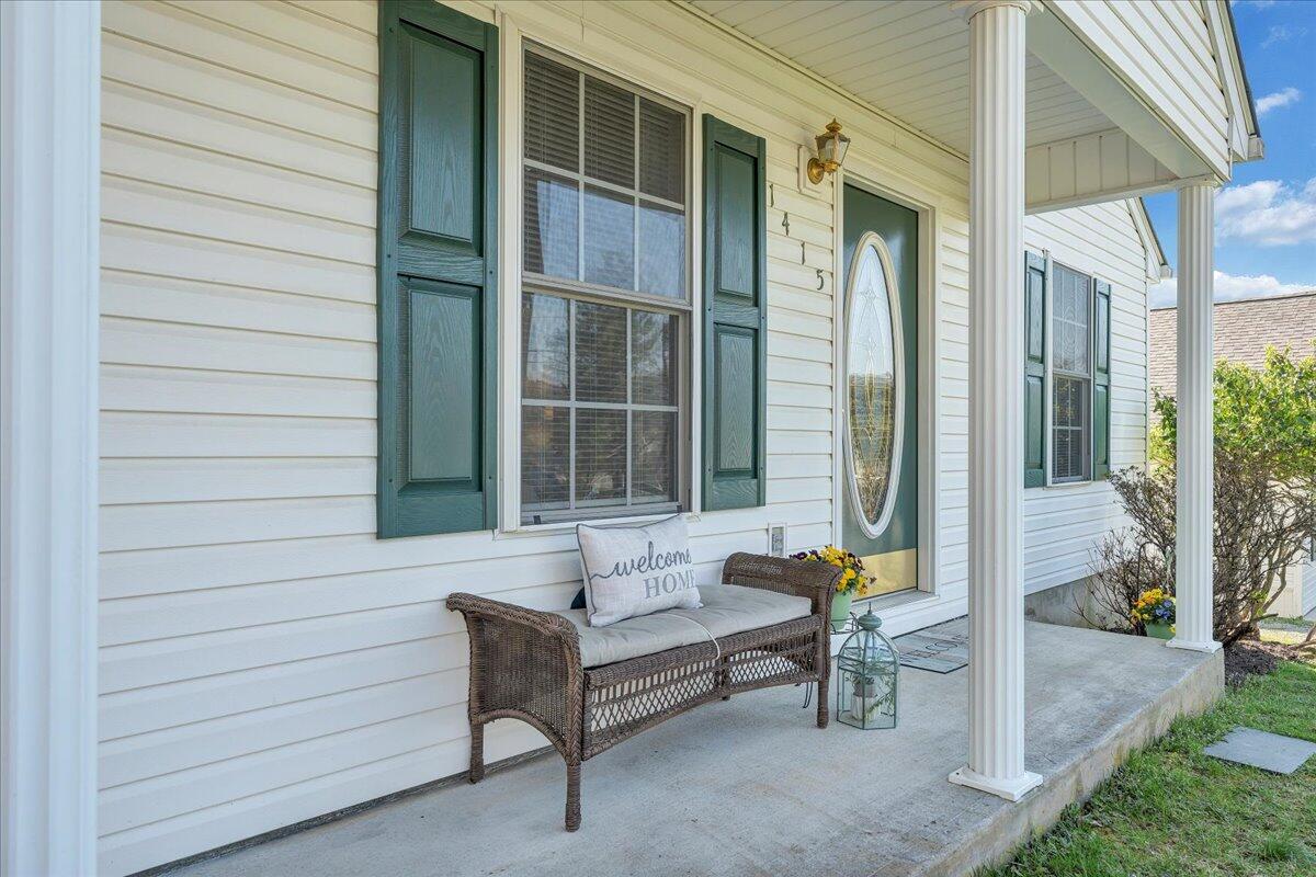 1415 Eanes RD SE
