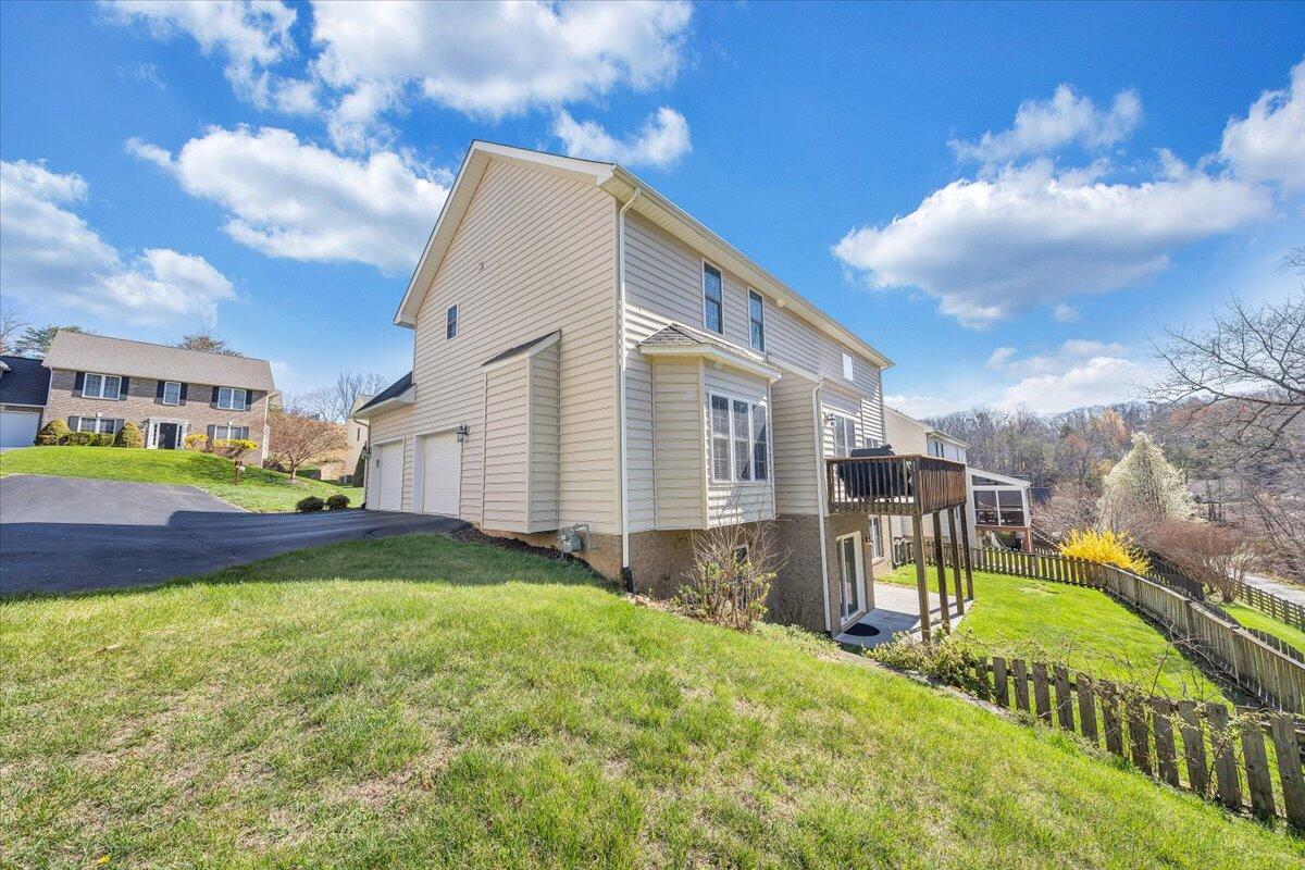 2918 Phillips Brook LN