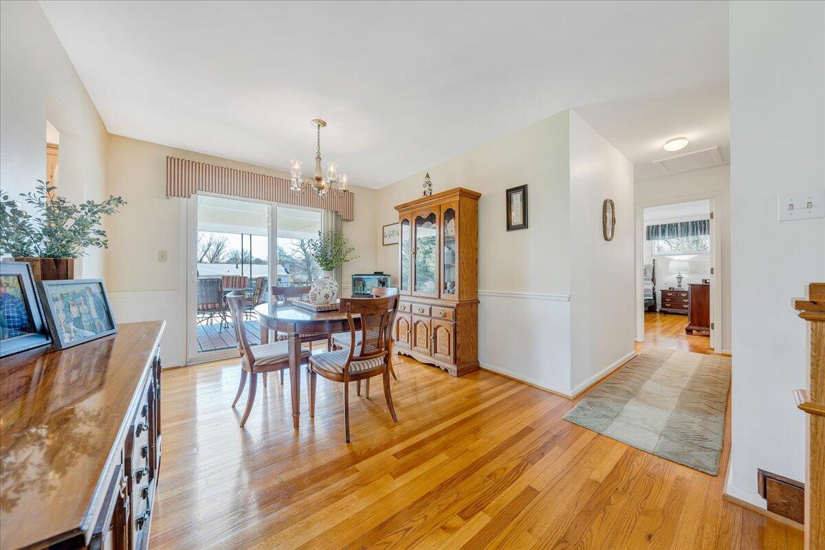 3923 St James CIR SW