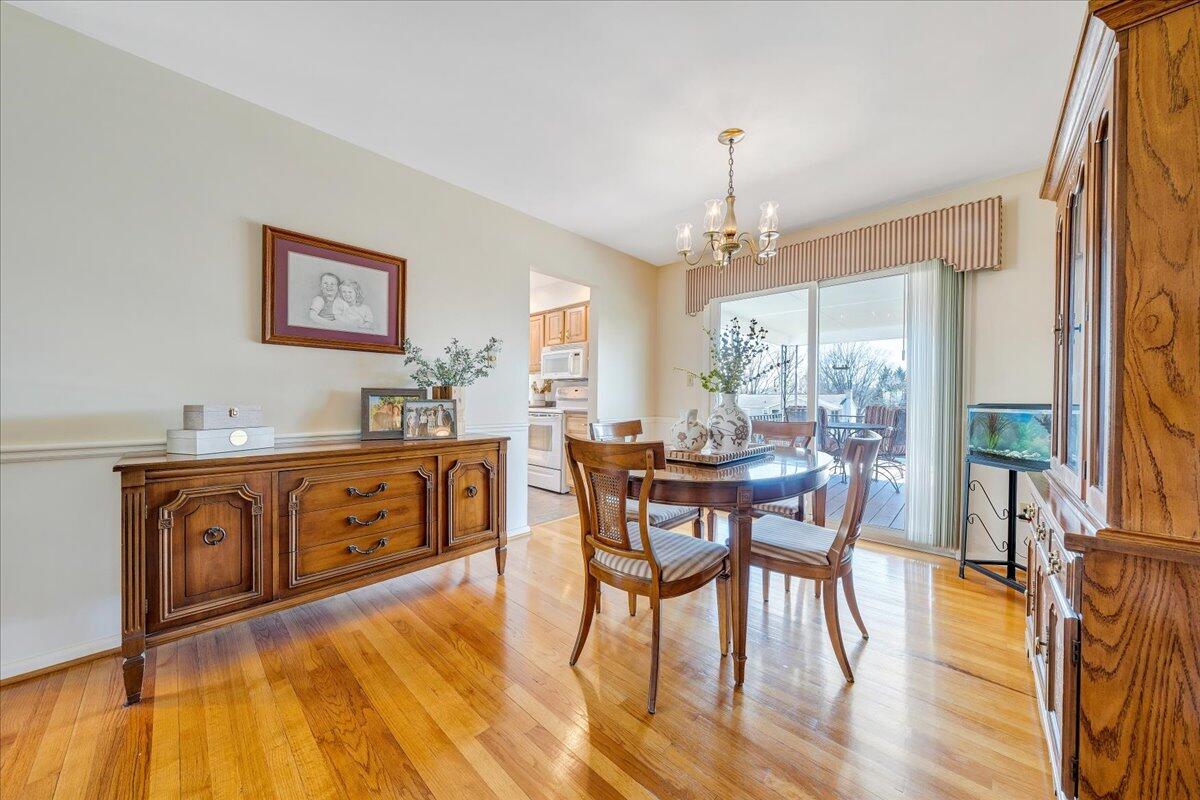 3923 St James CIR SW