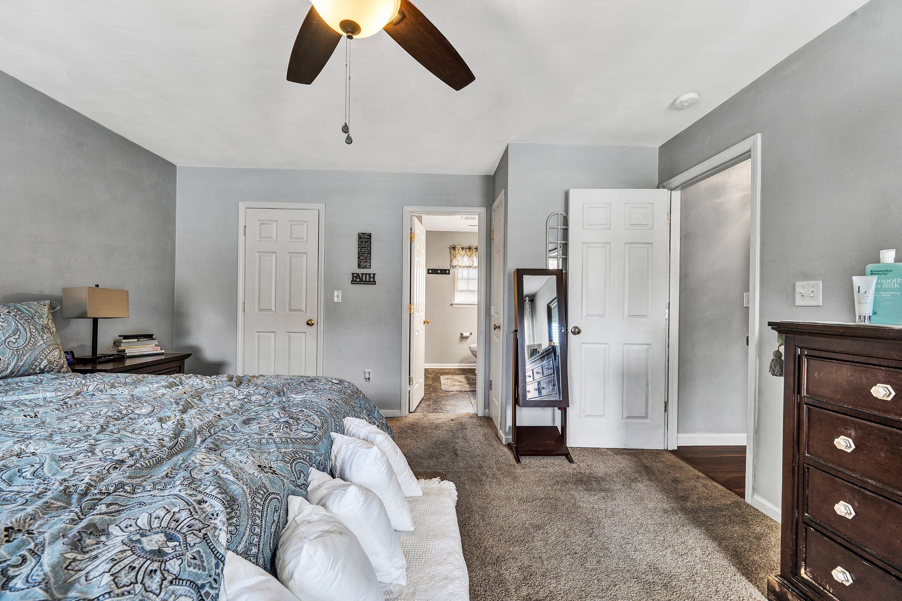 3129 Valley Stream DR