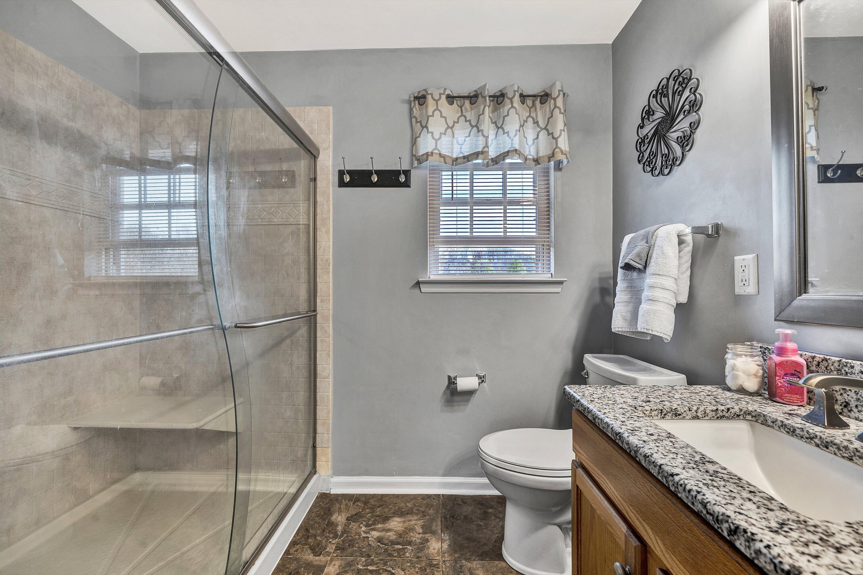 3129 Valley Stream DR