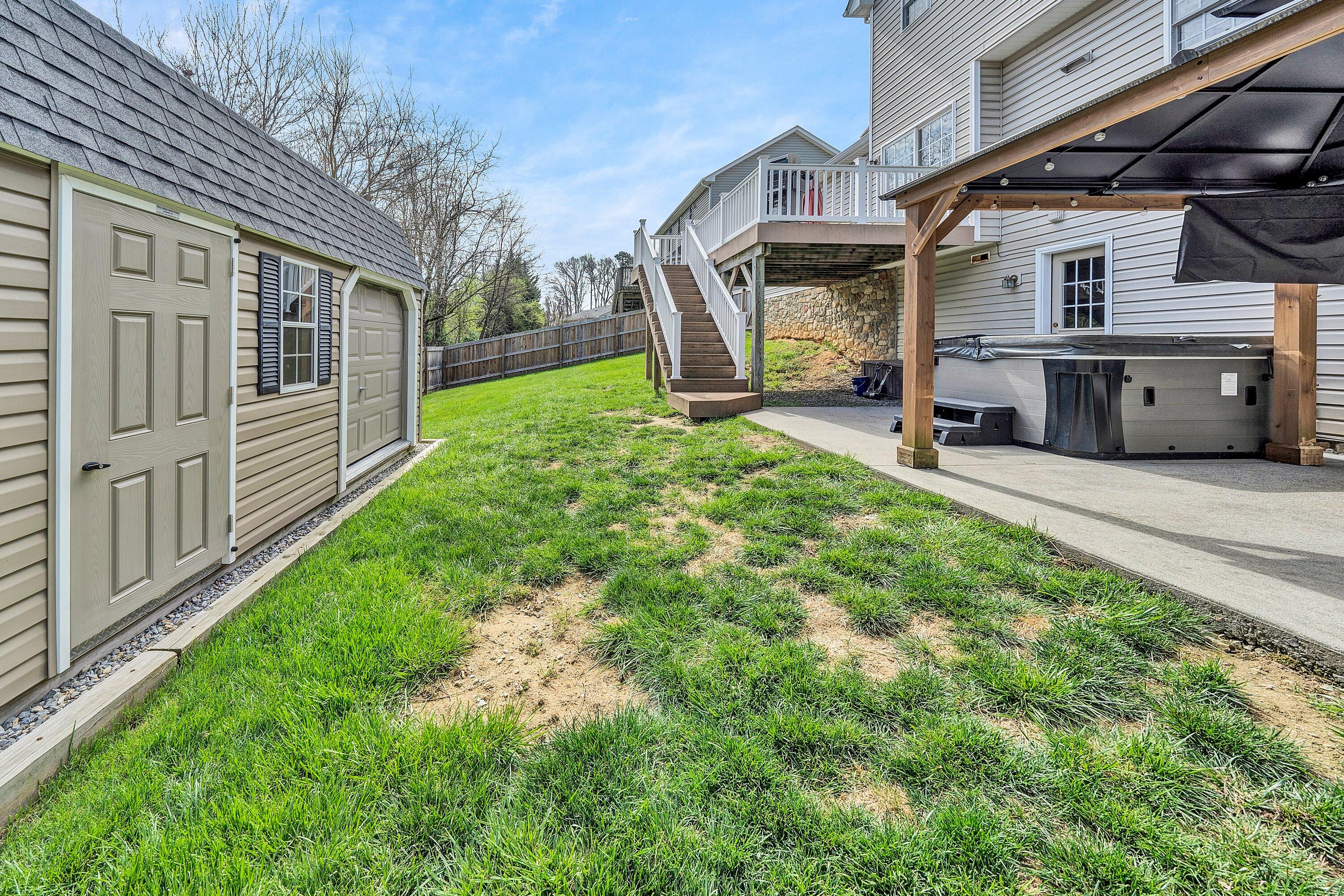 3129 Valley Stream DR