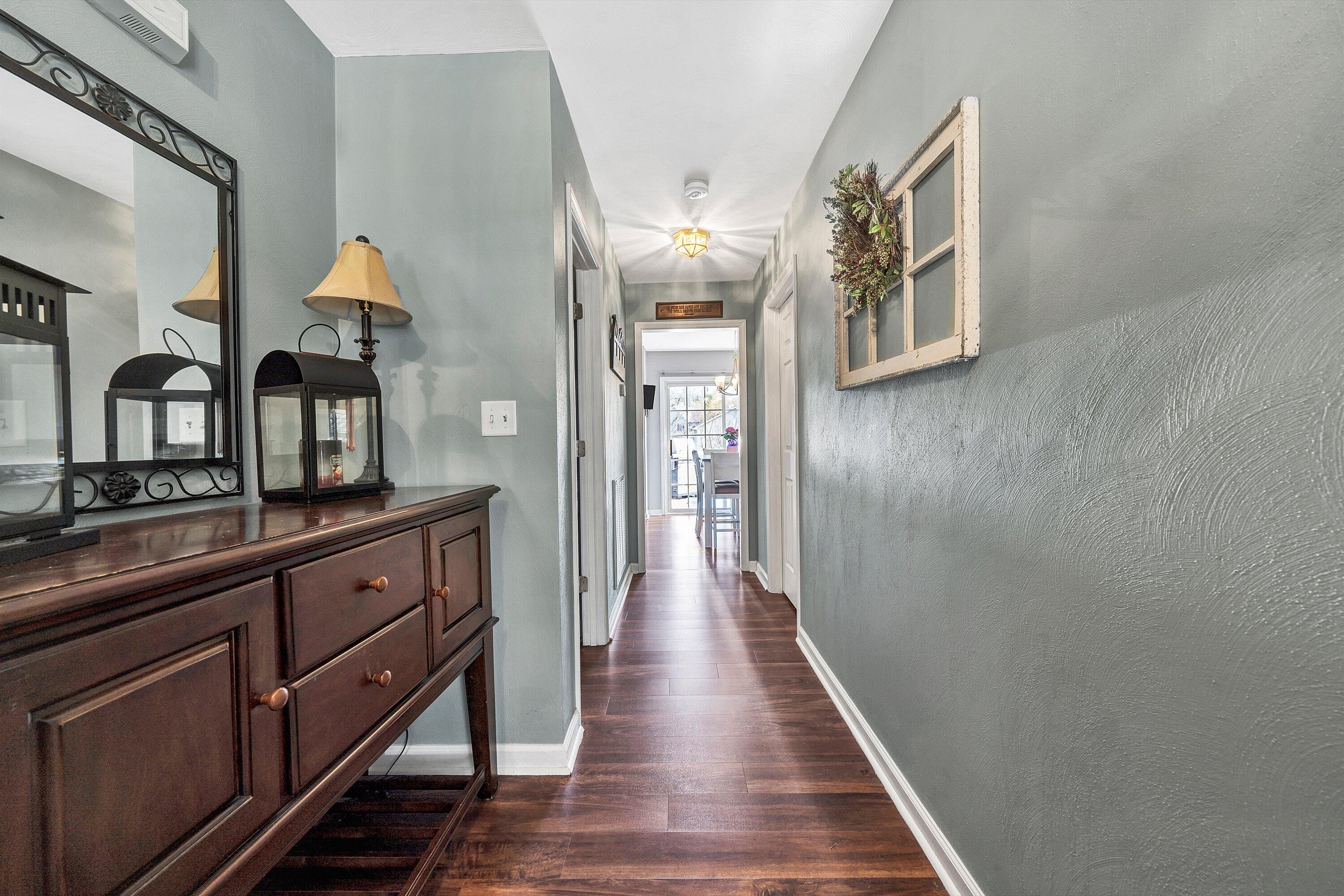 3129 Valley Stream DR