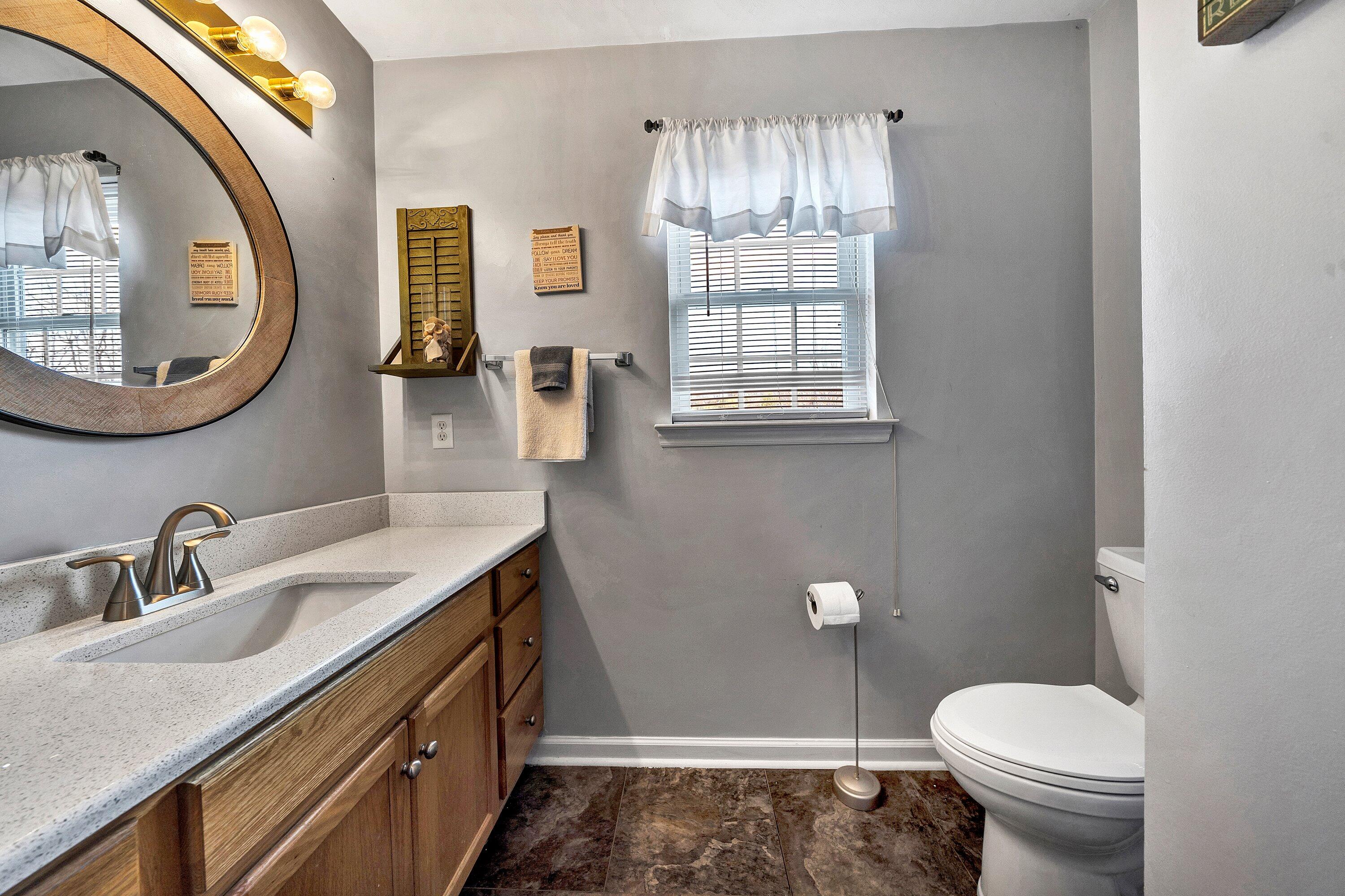 3129 Valley Stream DR