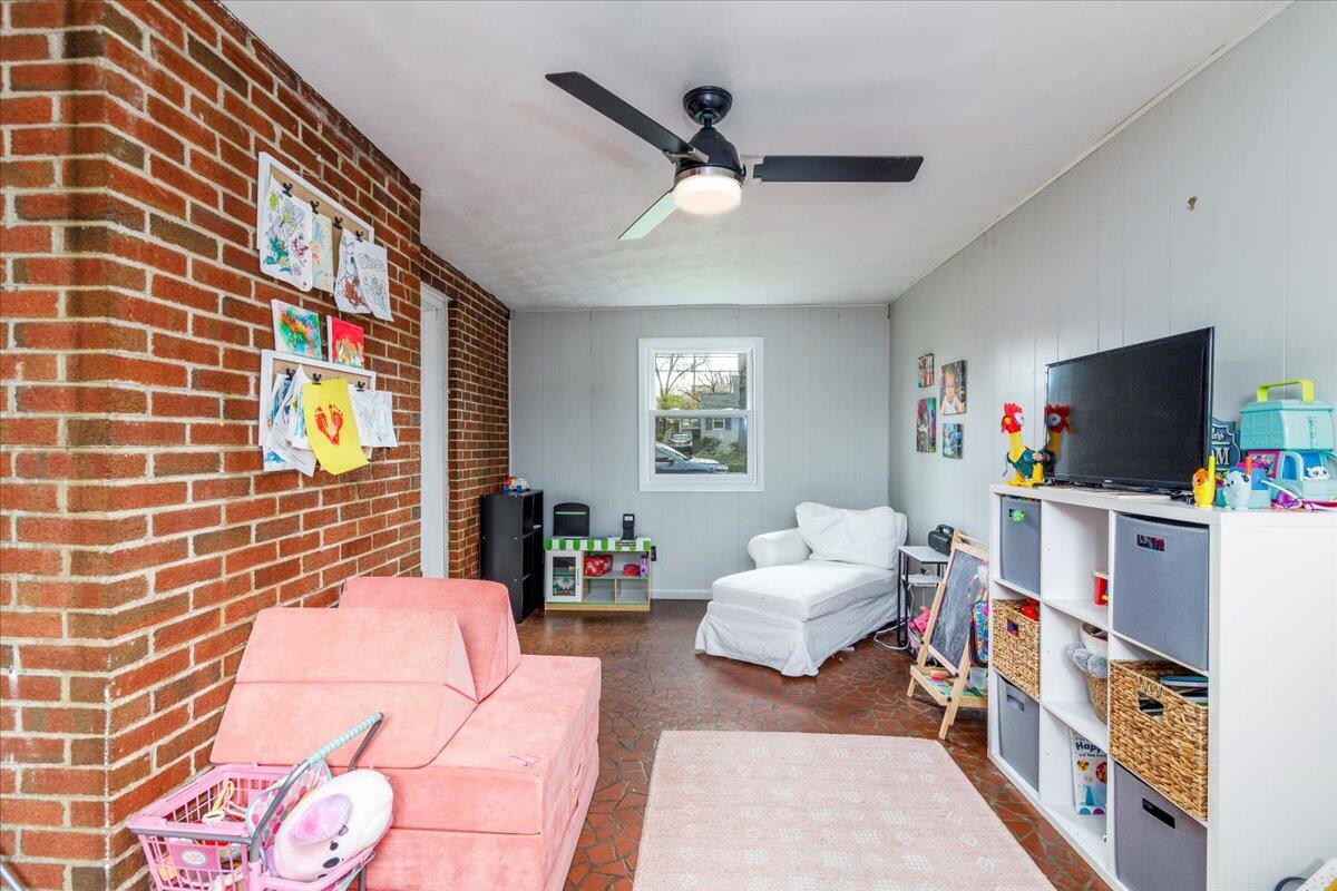 2627 Northview DR SW