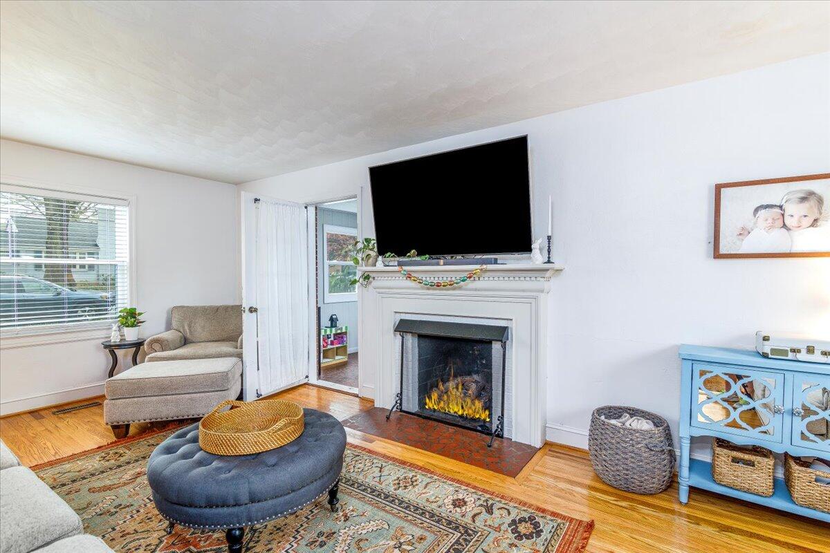 2627 Northview DR SW