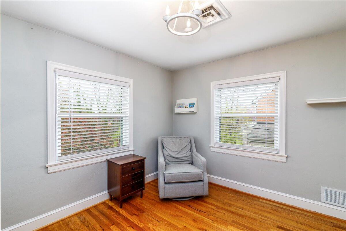 2627 Northview DR SW