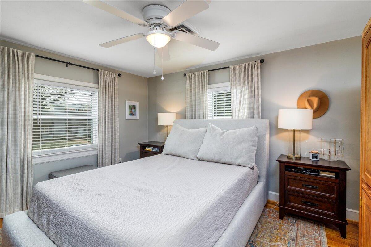 2627 Northview DR SW