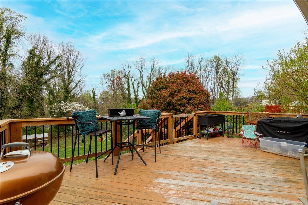 2627 Northview DR SW