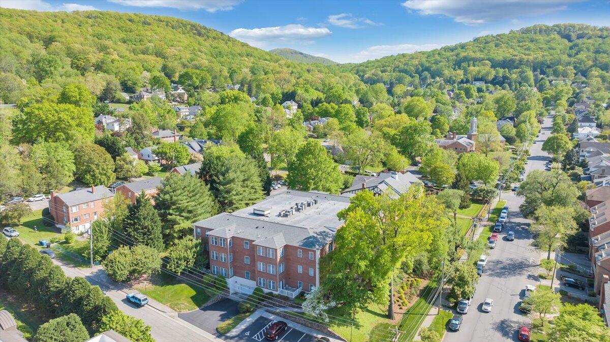 2208 S Jefferson ST Unit: 313