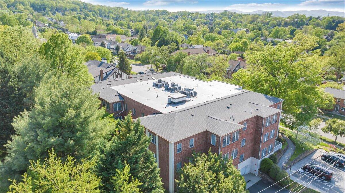 2208 S Jefferson ST Unit: 313