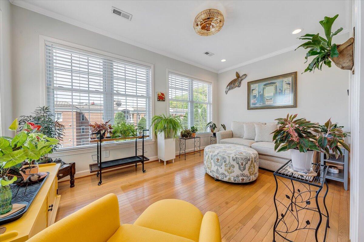 2208 S Jefferson ST Unit: 313