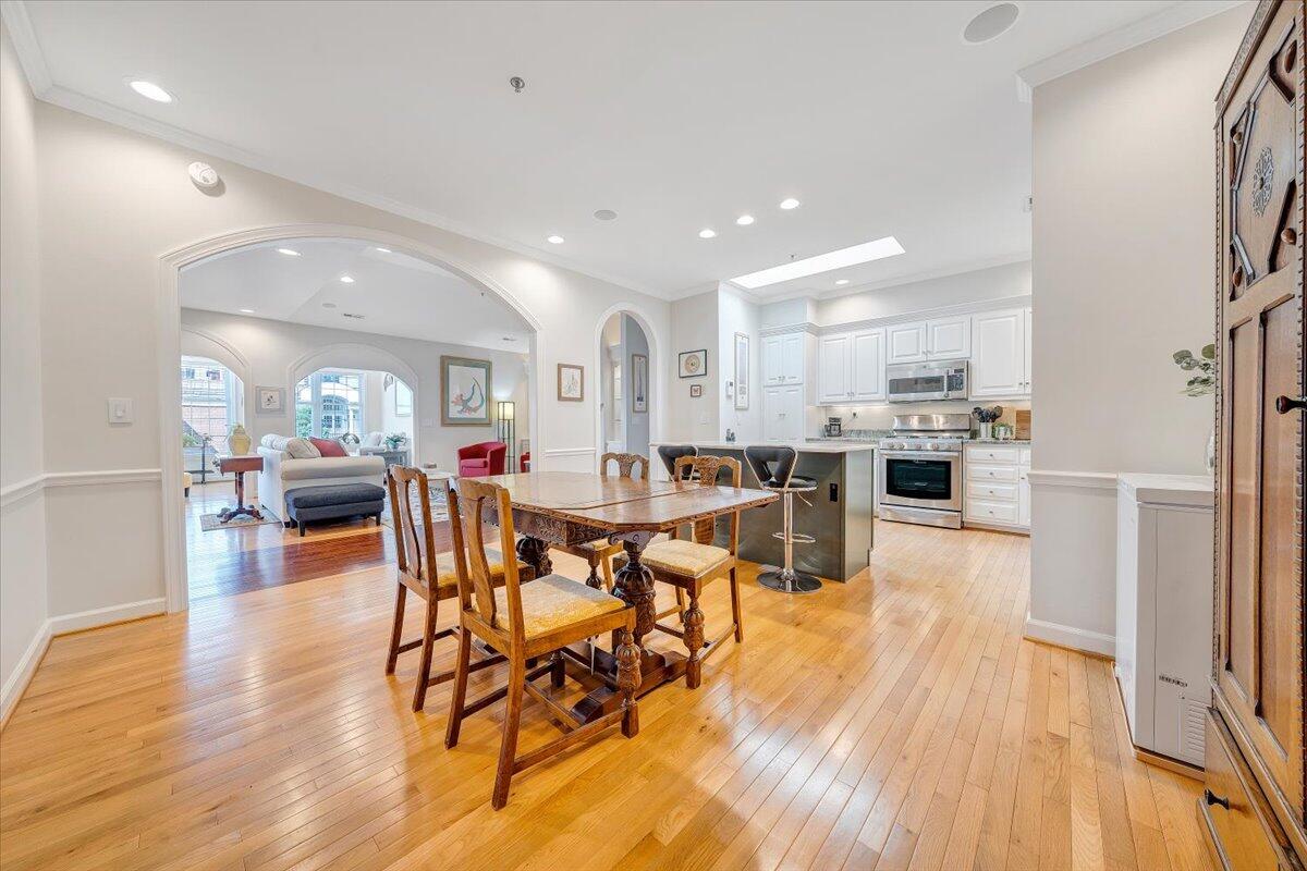 2208 S Jefferson ST Unit: 313