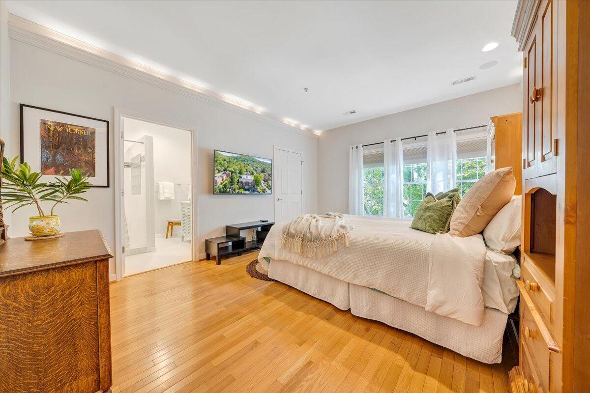 2208 S Jefferson ST Unit: 313