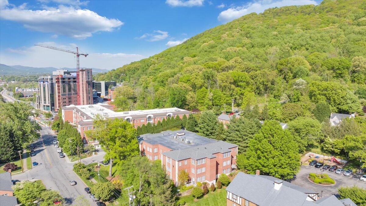 2208 S Jefferson ST Unit: 313