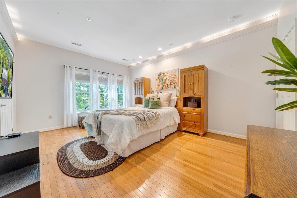 2208 S Jefferson ST Unit: 313