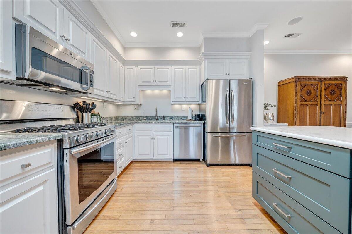 2208 S Jefferson ST Unit: 313