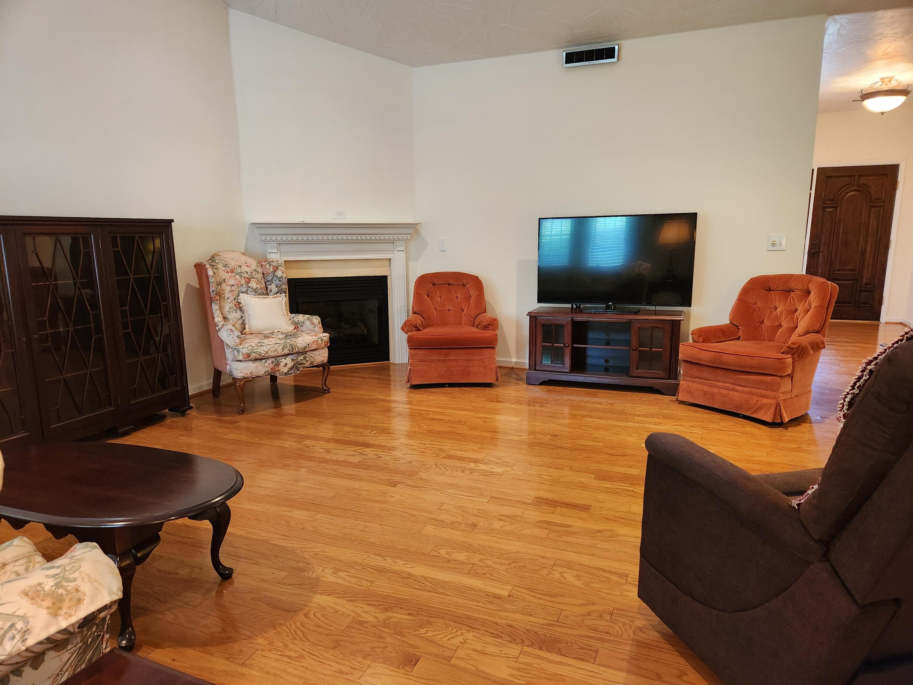 513 GREENWAY LANDING PL