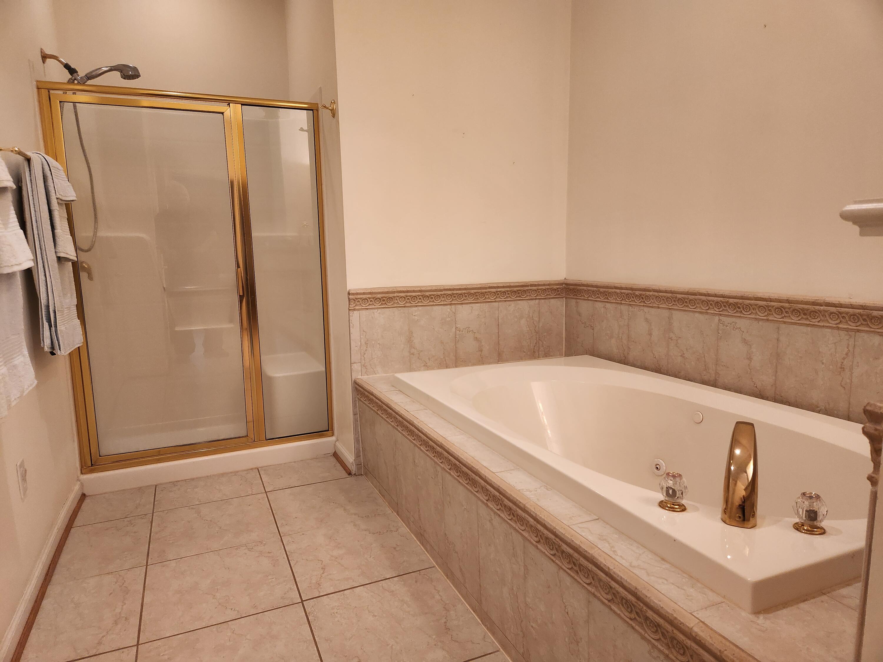 513 GREENWAY LANDING PL