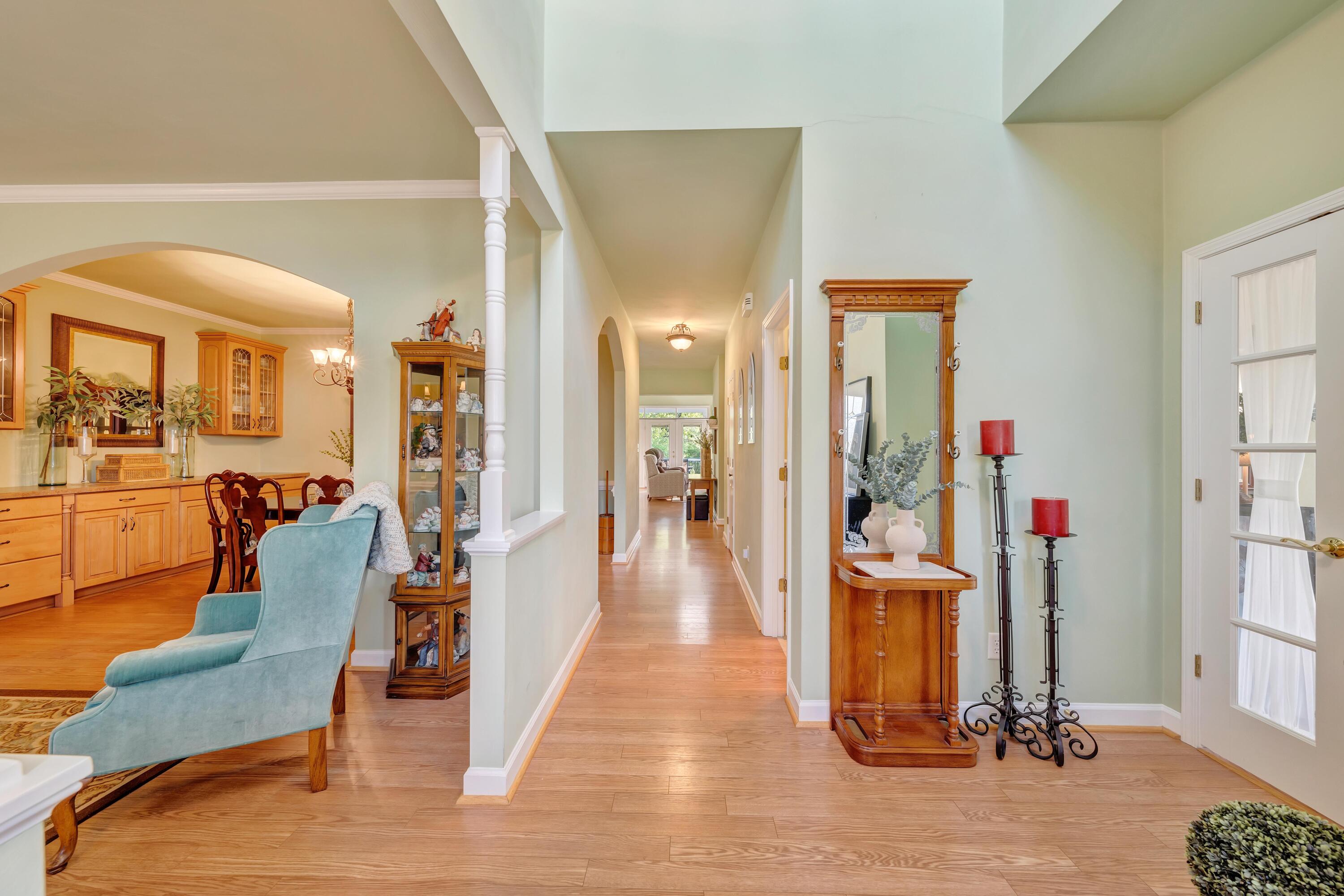 470 Stoneledge DR