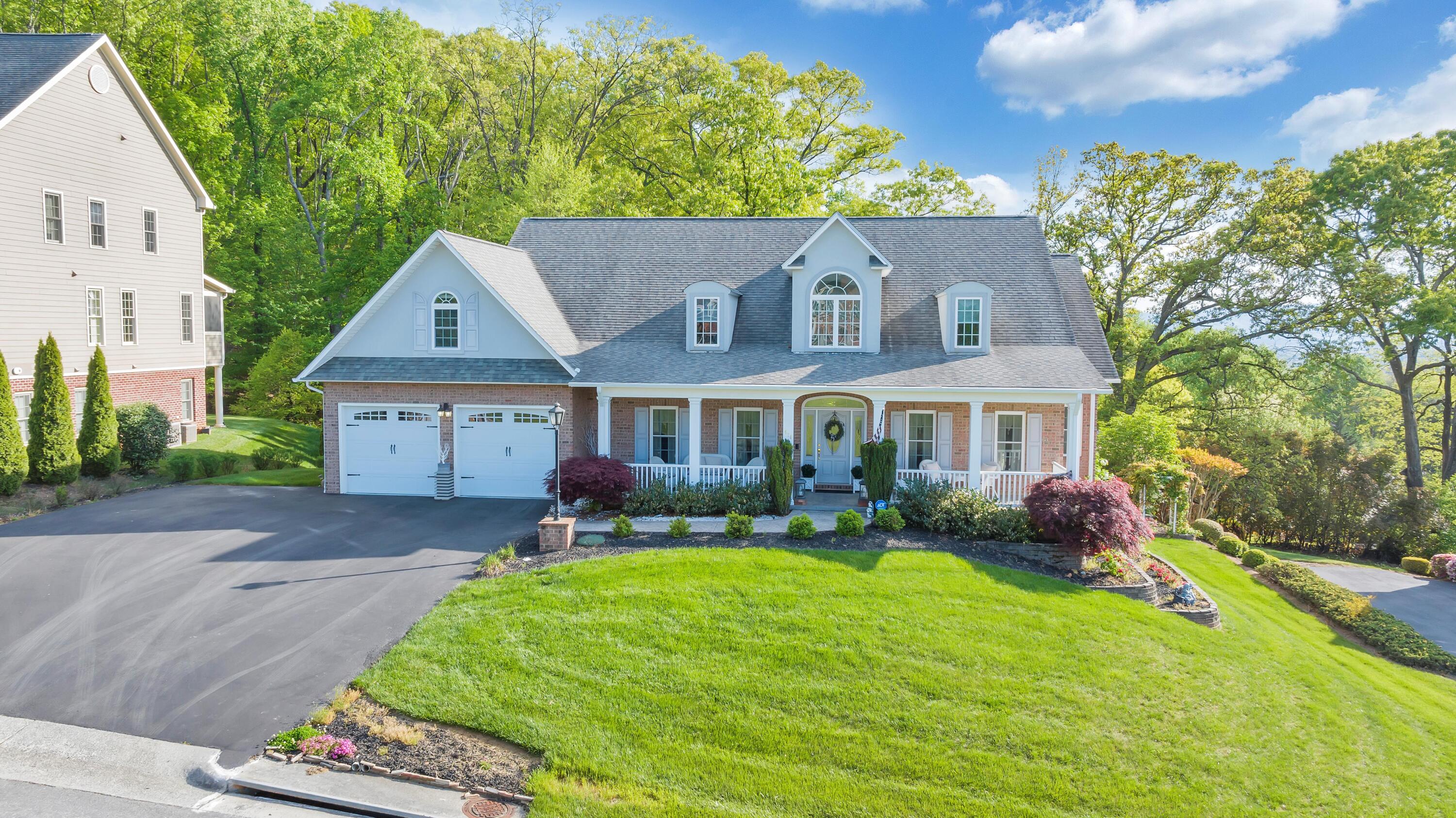 470 Stoneledge DR