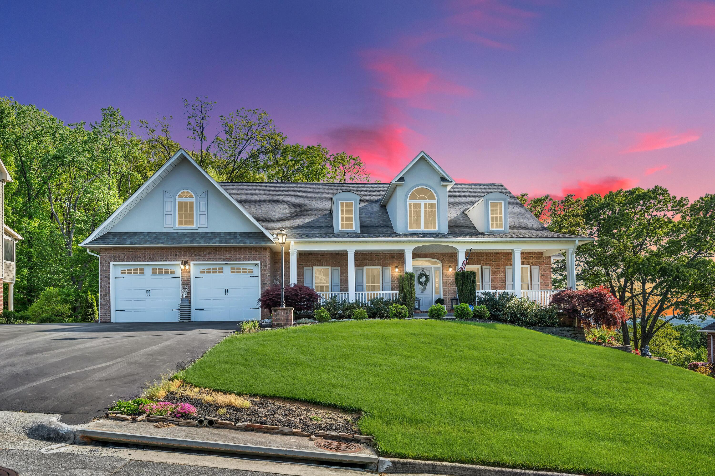 470 Stoneledge DR