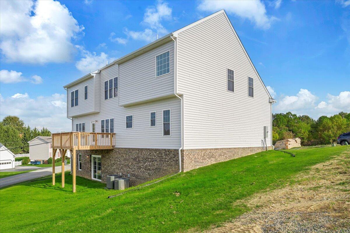 109 Simms BLVD